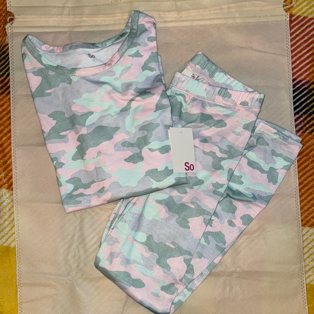 So Kids Camouflage Pajamas - Pink and Green